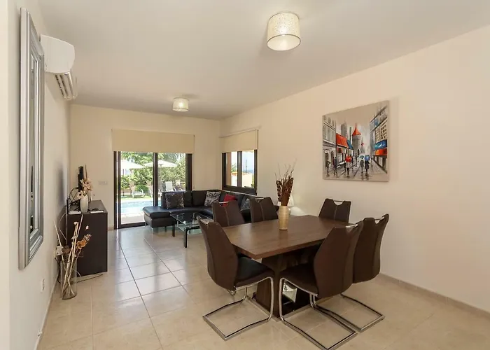 3 Kristina * Prodromi